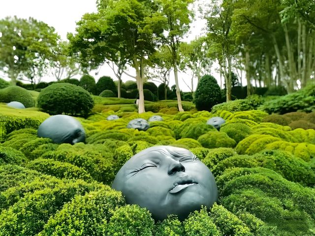 "法國第一海岸"的埃特勒塔藏著這樣一個奇異花園