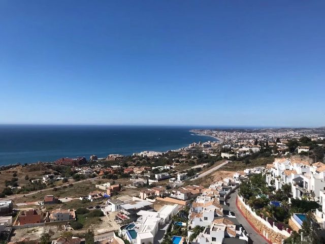 無濾鏡看全球海島_西班牙黃金海岸
