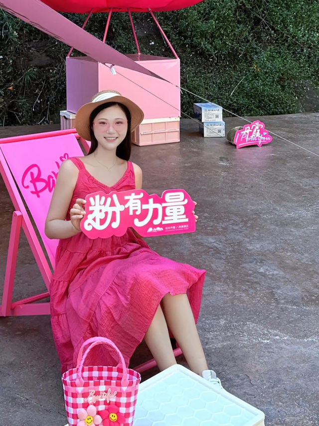 在上班和上進之間，選擇了上山，桂林丹霞八角寨！
