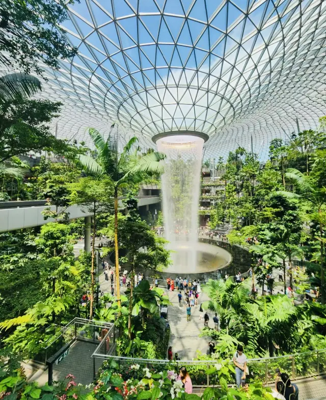 Singapore Changi Airport is the most beautiful in the world