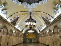 Exploring Magnificent Moscow Metro Stations 🚇