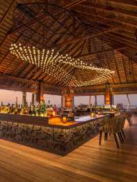 🌴 Maldives Magic: Hurawalhi Island Resort 🏖️✨