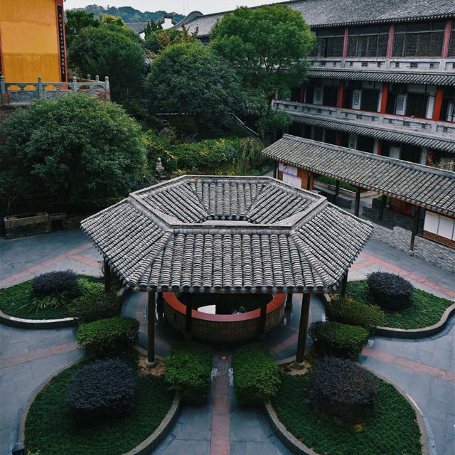 Discovering the Hidden Gem of Ningbo: Changshou Temple🏛️🛖