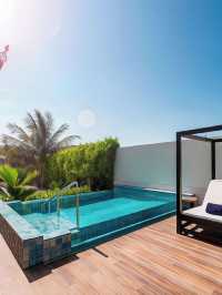 🌟 Arabian Luxury at Ritz-Carlton Ras Al Khaimah 🏝️✨