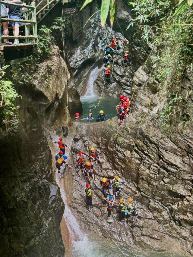 刺激！！！金刀峽溪降，讓人心跳加速……