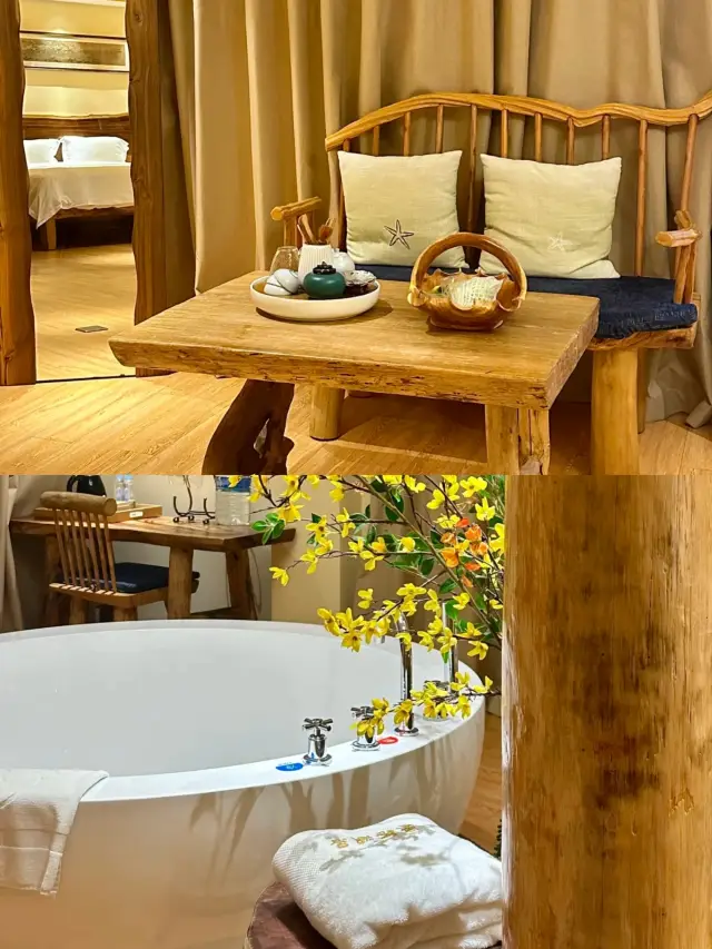 Zhaoqing Homestay‖A hidden gem of a hotel with a lake view.