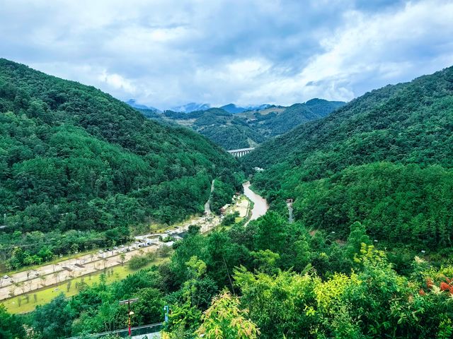 哀牢山谷‧無量景東！。
