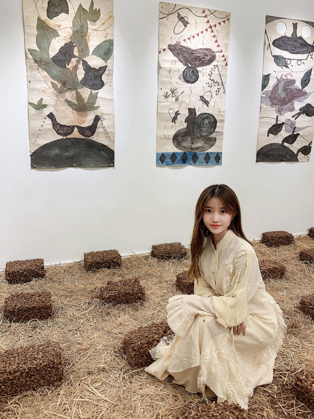上海看展邂逅秋日田野。 上海看展邂逅秋日田野。