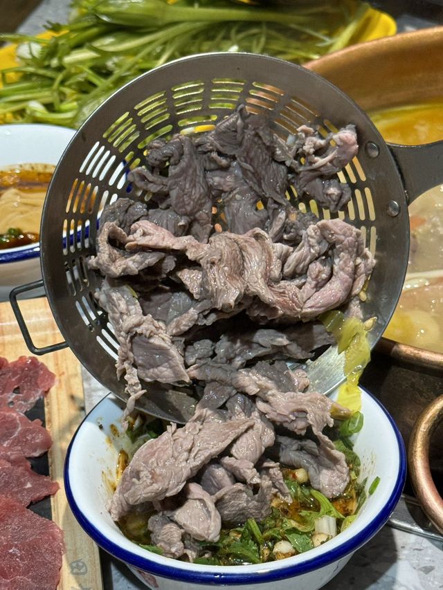 感謝麗江網友！吃到便宜好吃的氂牛火鍋！！。