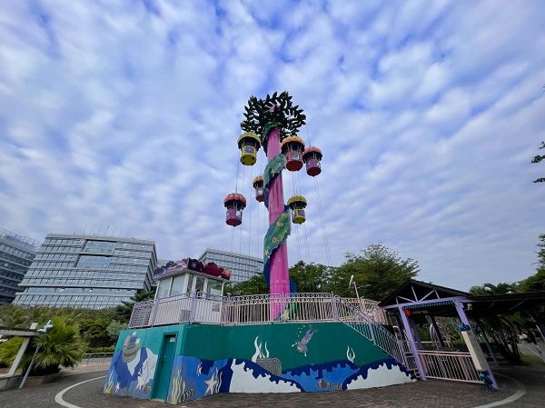 含飴弄孫！白鬍子爺爺陪孫孫去深圳市兒童天地。