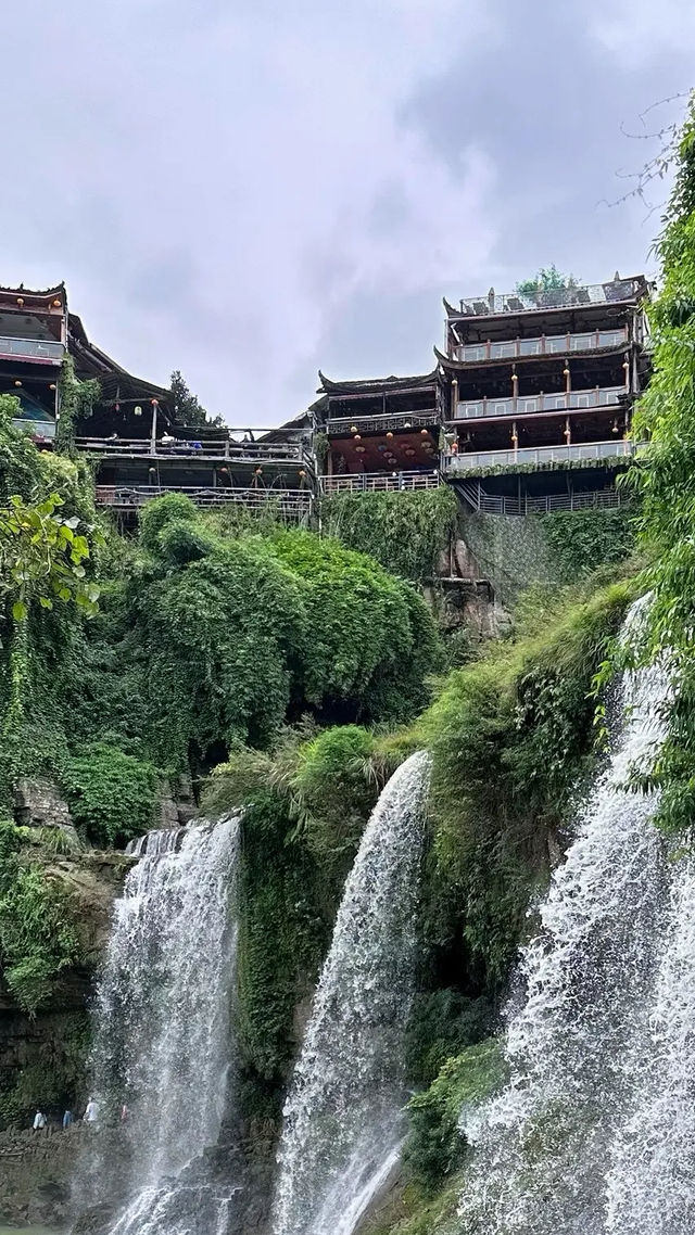 芙蓉古鎮 | 藏在湘西的浪漫「瀑」光。