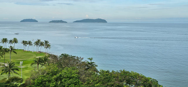 太平洋絲綢酒店｜高爾夫與海景雙享