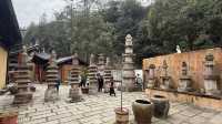 龍潭古寺：年初二登高祈福