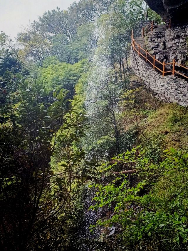 Jindaoxia Adventure: A Trilling Canyone World
