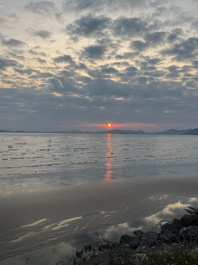《珠海市橫石基沙灘的浪漫之旅》