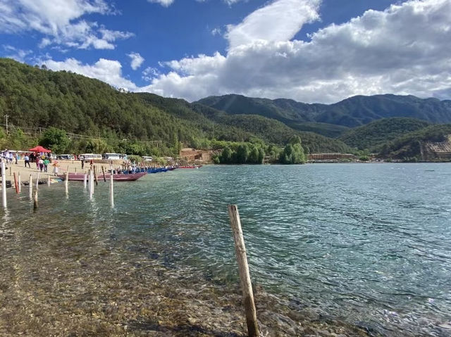 探秘瀘沽湖草海嘅絕美景色攻略