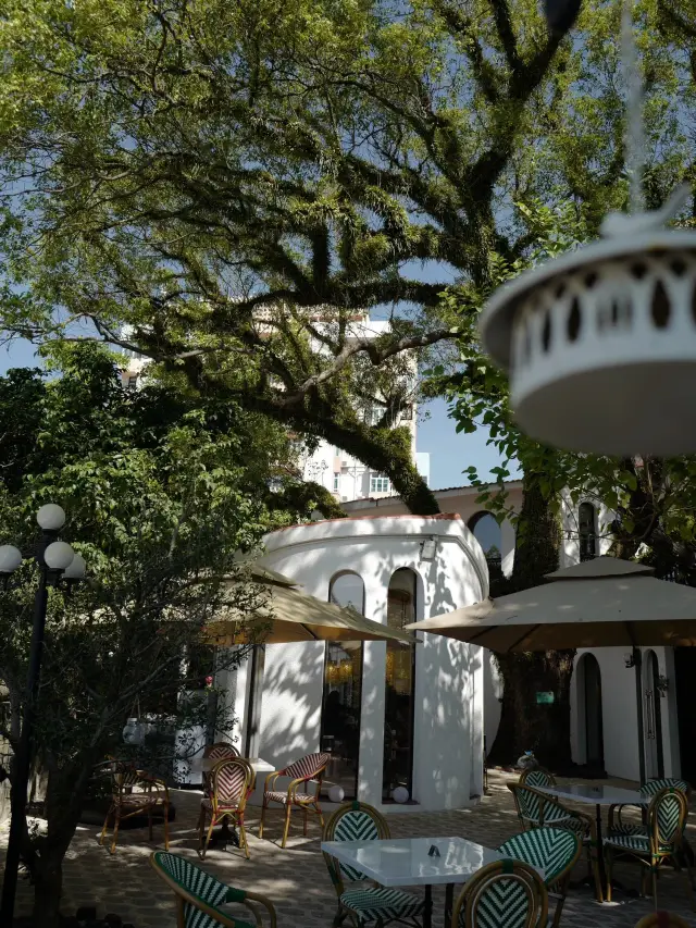 Macau's Most Relaxing Secret Garden - Fortaleza do Monte