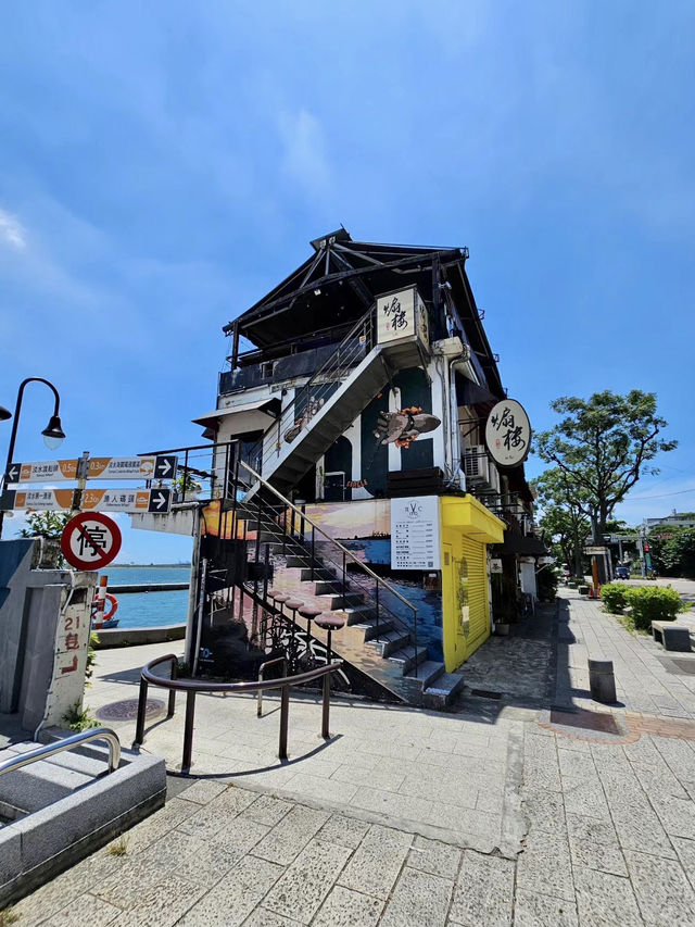 時光流轉的河岸漫步
