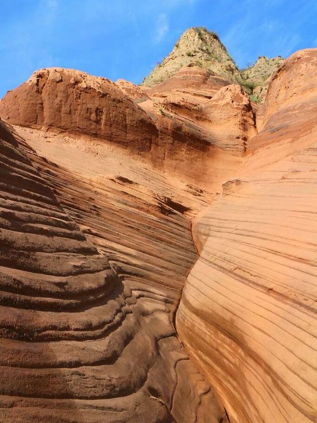 隱藏在黃土高原的地質奇蹟——甘泉大峽谷 我一直相信，大自然才是最厲害的藝術家，直到走進甘泉大峽谷，
