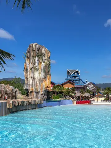 普吉島夏天必衝！安達曼大水上樂園玩到失心瘋🌊