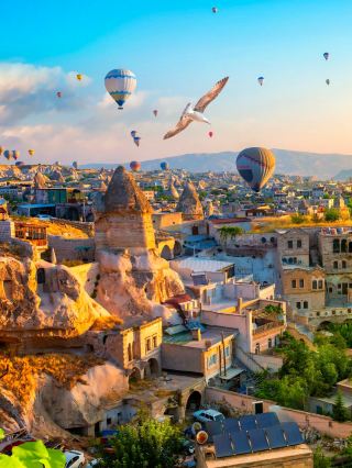 Chasing a Dreamy Hot Air Balloon Ride in Cappadocia, Turkey