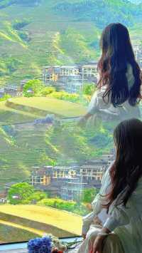 住進擁有畫框嘅房間，沉浸式打卡龍脊梯田