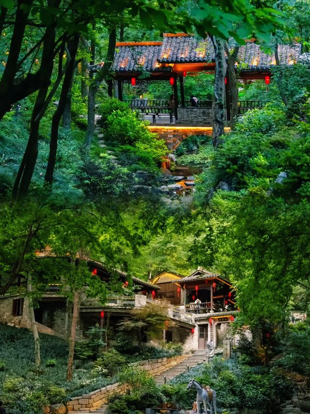 《銅陵永泉小鎮全攻略：江南水鄉溫泉養生與銅錢穿越之旅》