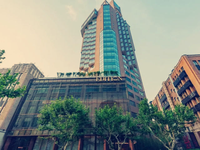 **【上海高空奢華秘境】艾迪遜酒店無邊泳池，俯瞰城市天際線的絕美體驗**    