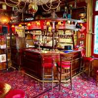 Central London’s Most Warm and Welcoming Pub Experience: The Ship! 🍻  