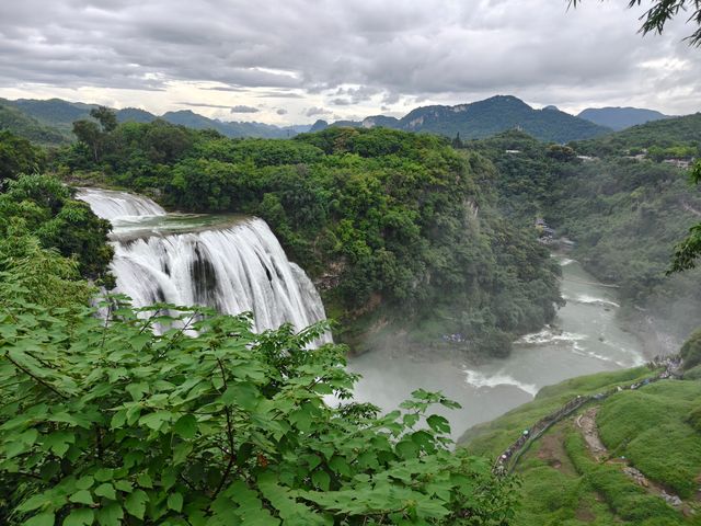 粵桂貴6日5晚遊：山水之間，穿越民族風情之旅