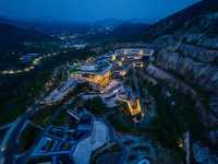 南京園博園悅榕莊:崖壁間的禪意溫湯秘境