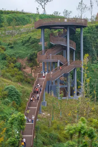 Reverse National Day Travel | Newly Opened Niche Family Hiking Routes
