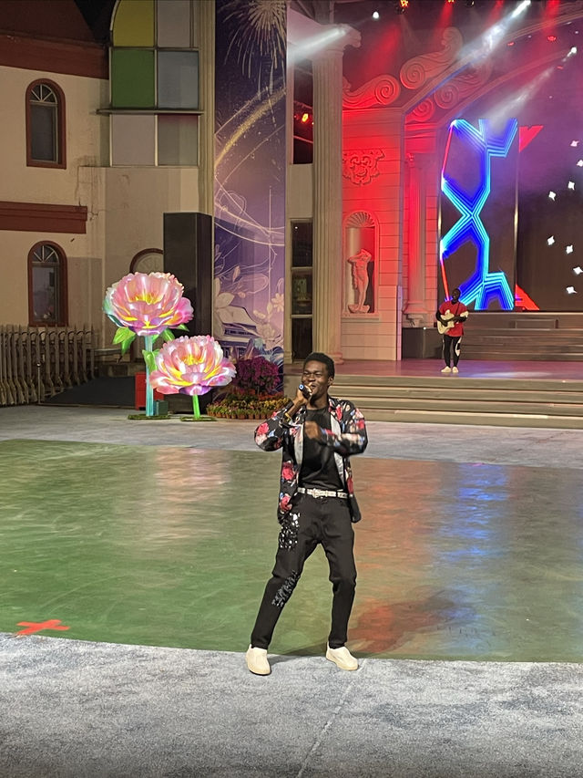 世界公園奇妙夜，看絢爛打鐵花