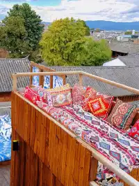 大理古城首家｜屋頂日咖夜酒