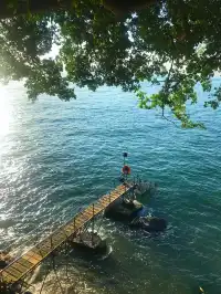 一人行~香港堅尼地城之西環泳棚