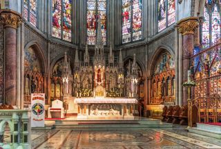 สถานที่ท่องเที่ยวที่ไม่ค่อยเป็นที่รู้จักในดับลิน: สำรวจประวัติศาสตร์ของโบสถ์จอห์น เลน