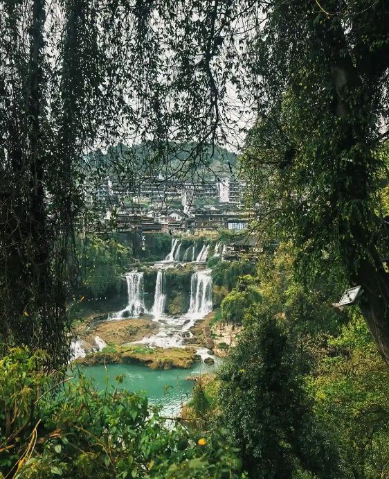 芙蓉鎮三大地標同日啟幕｜Trip.com 永順