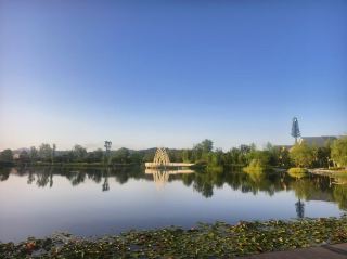 Stay in the scenery | Zitong Chongwen Lake · Wanxin Zhige Hotel