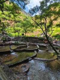 北京湖洞水遊玩攻略 湖洞水坐落於平谷區黃松峪鄉,是一處小眾原生態2A峽谷景區,因谷中有湖、山中有
