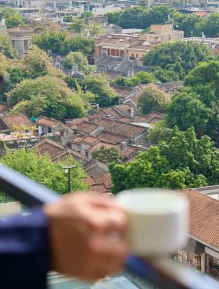 Stay in a Historic Lingnan Street and Experience the Luxurious Elegance of Cordis.