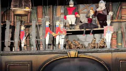 A Captivating and Thoughtful Retelling of Andersen's Classic — traveler post in Odense