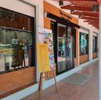 พักคลายร้อน ที่ โสน ณ อยุธยา Coffee & Bakery