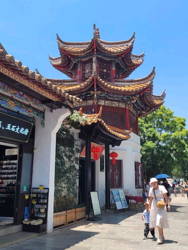閒逛‘翠湖’-夏天無白鷺賞•昆明五華區必遊第一排名景點