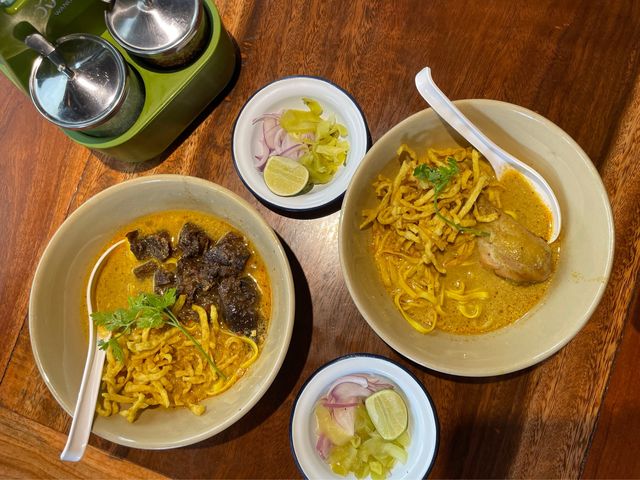 香濃泰北咖哩麵｜清邁必食😋