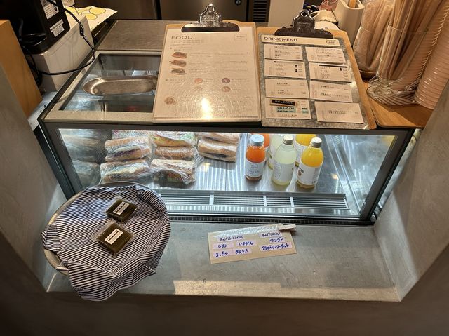 東京・丸の内。期間限定で『RUGBY CAFE』に🏉Marunouchi Happ. Stand & Gallery