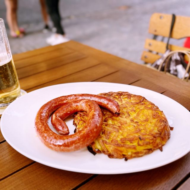 「Raclette Stube」和「Zeughauskeller」：瑞士傳統美食