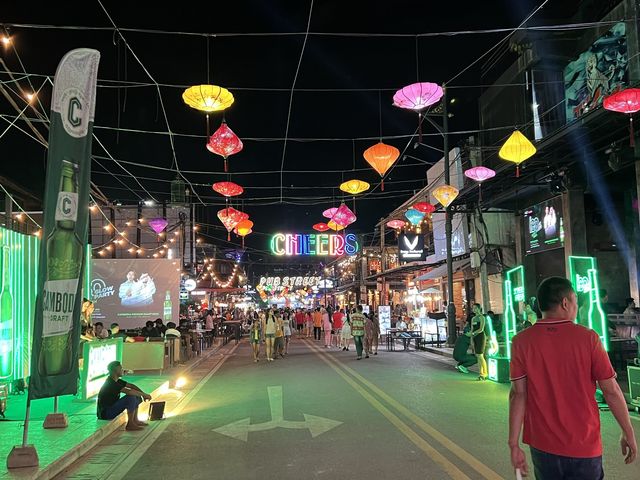 ร้านอาหารกัมพูชาในย่านpub street บรรยากาศดี
