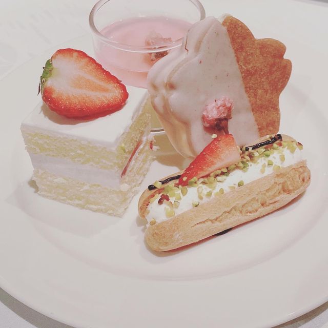 【ニューオータニイン札幌】春のアフタヌーンティー