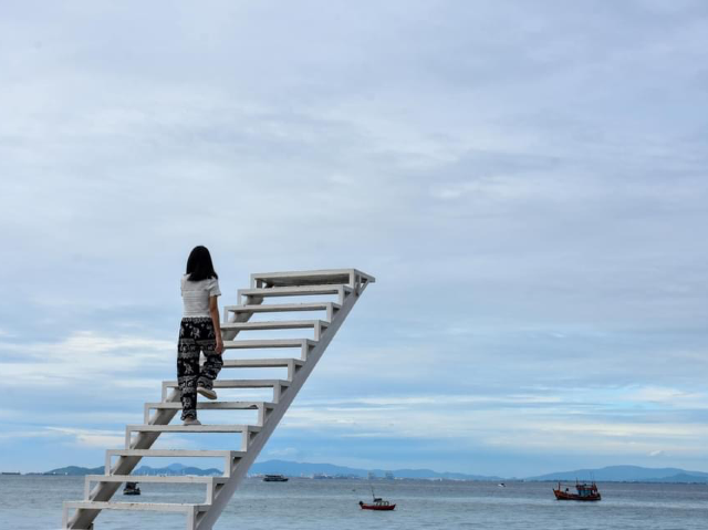 Rimtalay Resort Koh Larn ที่พักริมทะเลเกาะล้าน