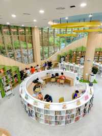 요즘 떠오르는 핫플 서초구립방배숲환경도서관📚